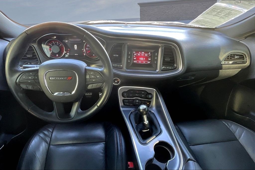 Used 2017 White Knuckle Clearcoat Dodge R/T image 7
