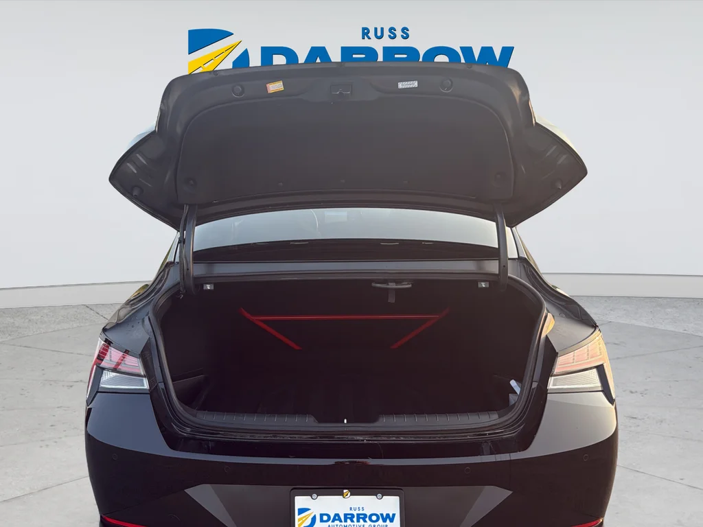 Used 2022 Black Hyundai Base image 28