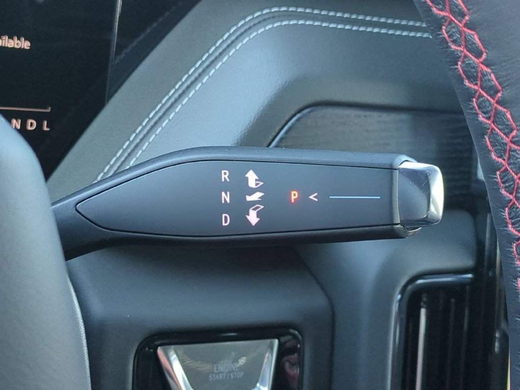 2026 GMC Yukon XL AT4 Ultimate - Photo 17