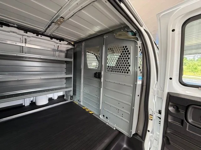 2025 Chevrolet Express Cargo Work Van - Photo 7