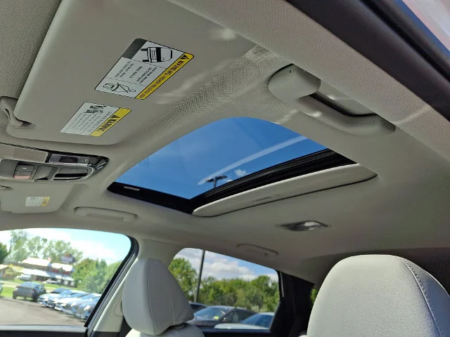 New 2026 White Hyundai SEL Premium image 10