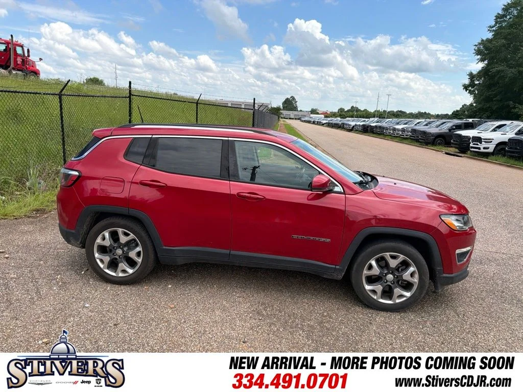 Used 2019 Red Jeep Limited image 6