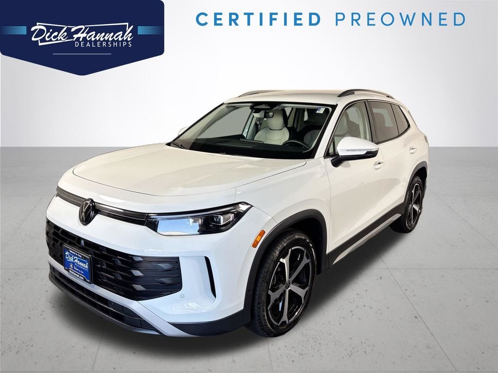 Certified Used 2025 Pure White Volkswagen 2.0T SE image 1