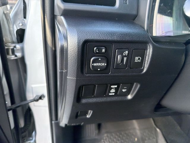2022 Toyota 4Runner SR5 - Photo 11