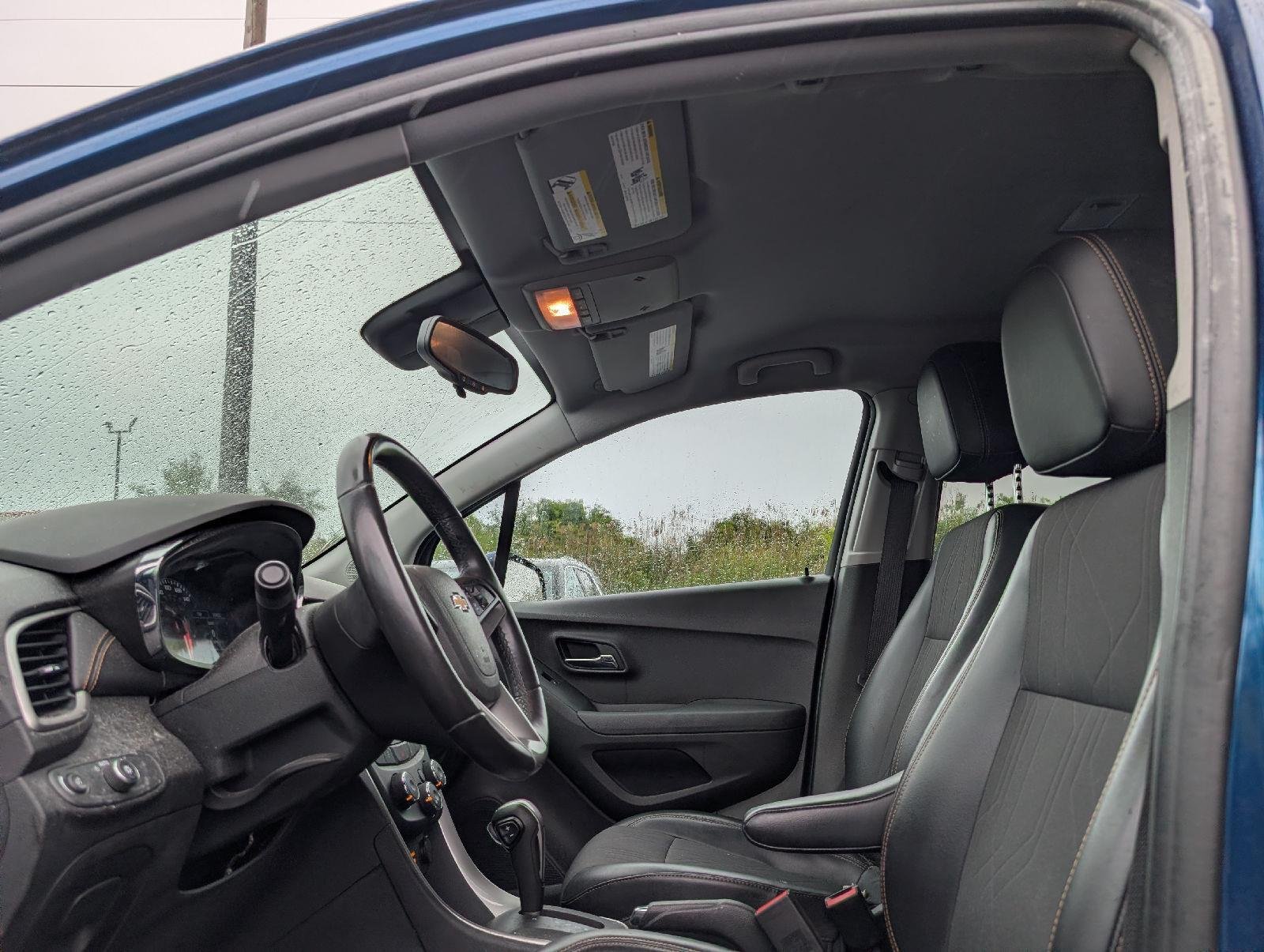 Used 2019 Pacific Blue Metallic Chevrolet LT image 10