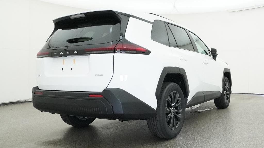 New 2026 Ice Cap Toyota XLE Premium image 15