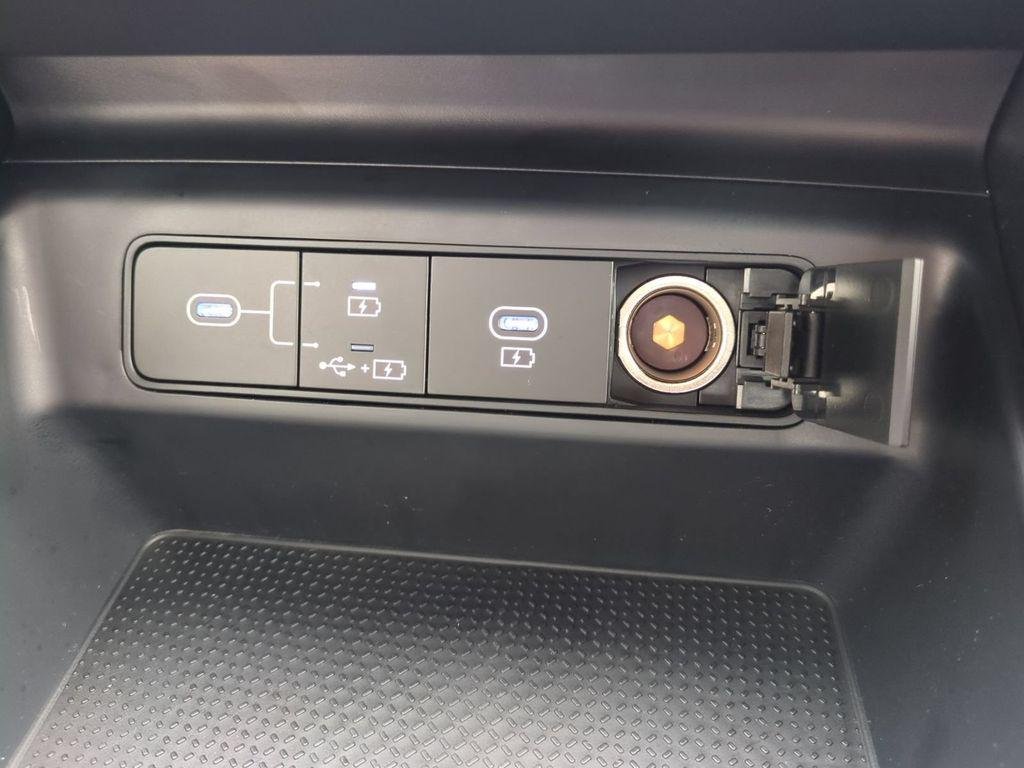 New 2027 Gray Hyundai SE FWD image 25