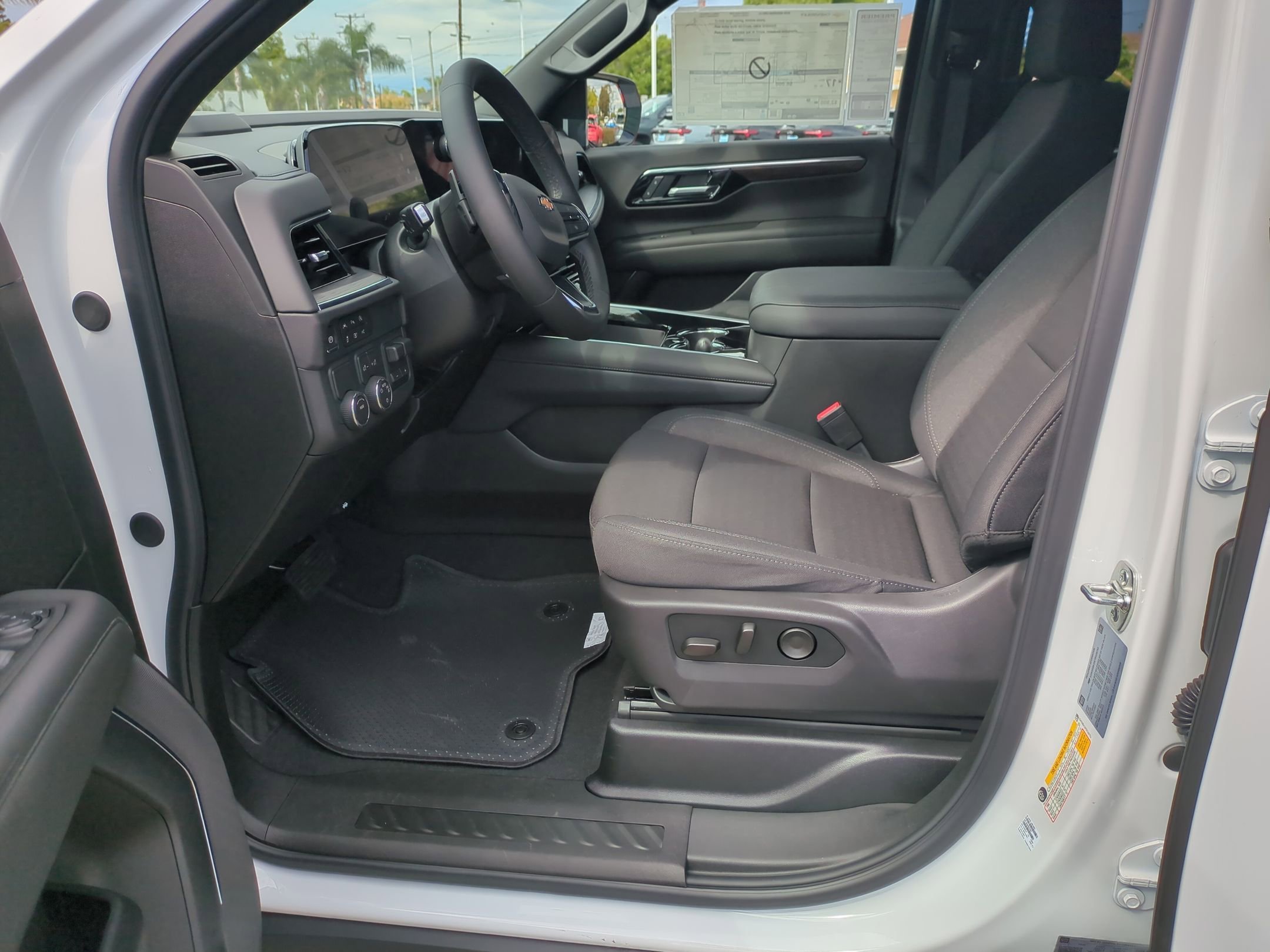 2026 Chevrolet Suburban LS - Photo 11