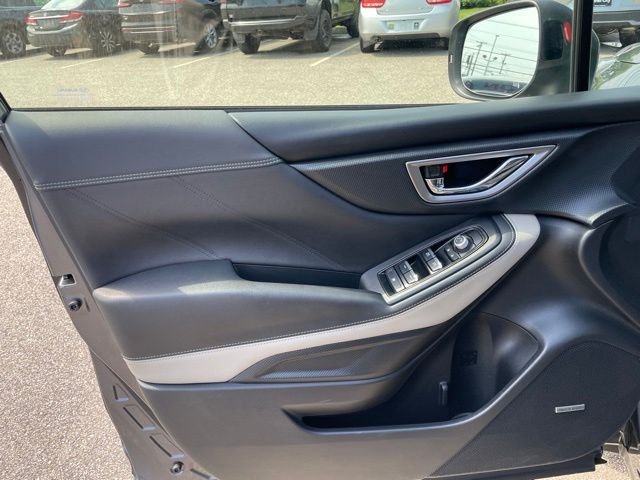 Used 2022 Gray Metallic Subaru Limited image 18