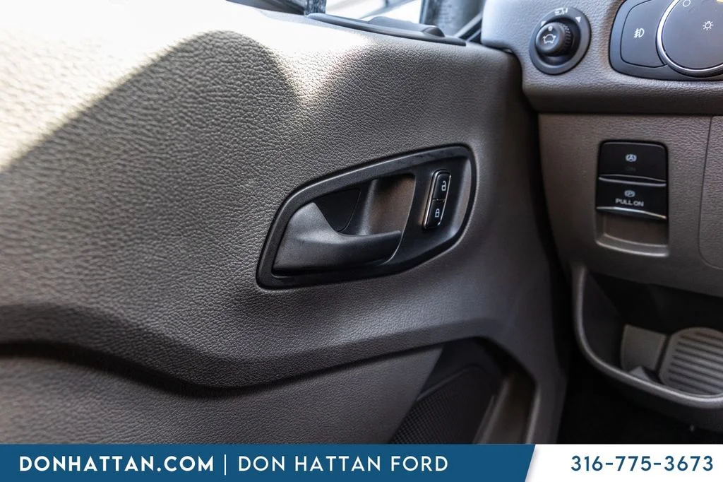 New 2026 Oxford White Ford Passenger Van XLT image 11