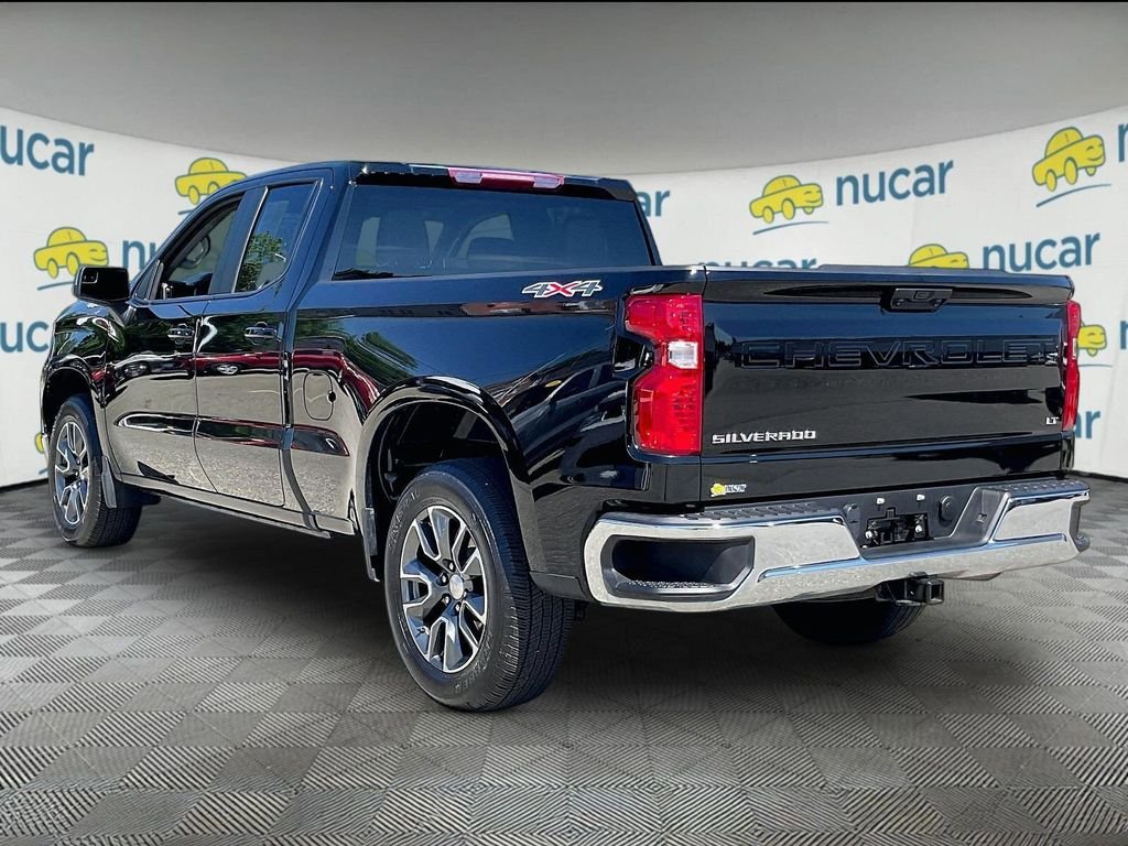 Used 2023 Black Chevrolet LT image 4