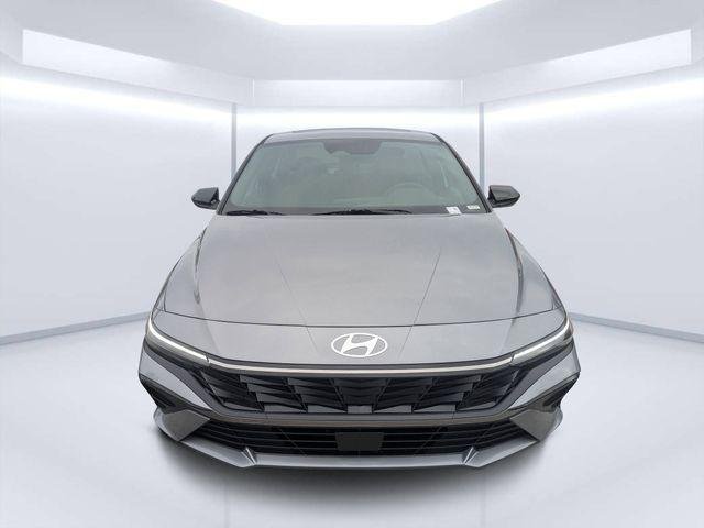 New 2026 Silver Hyundai SEL Sport image 8
