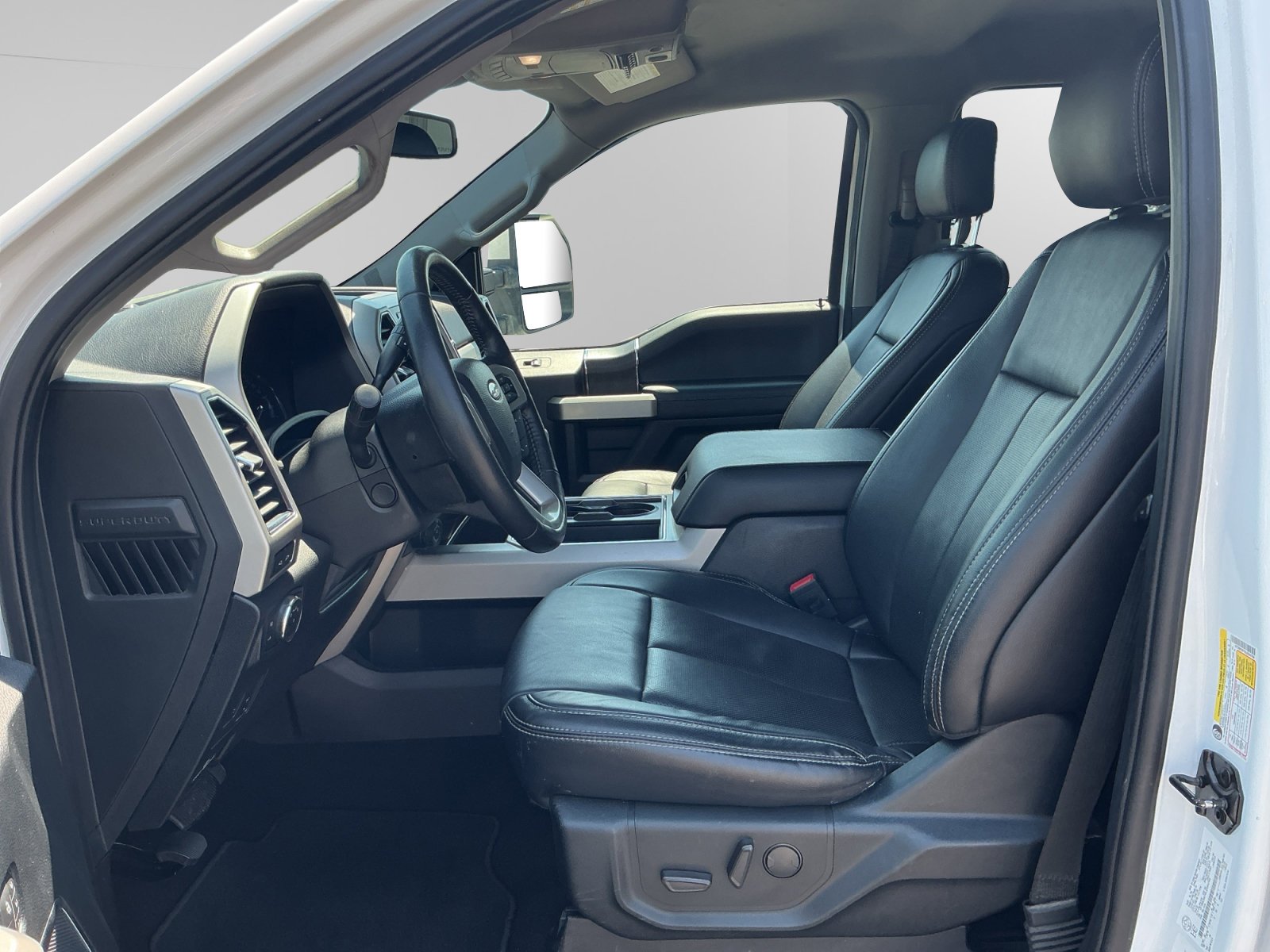 Used 2020 White Ford LARIAT image 9