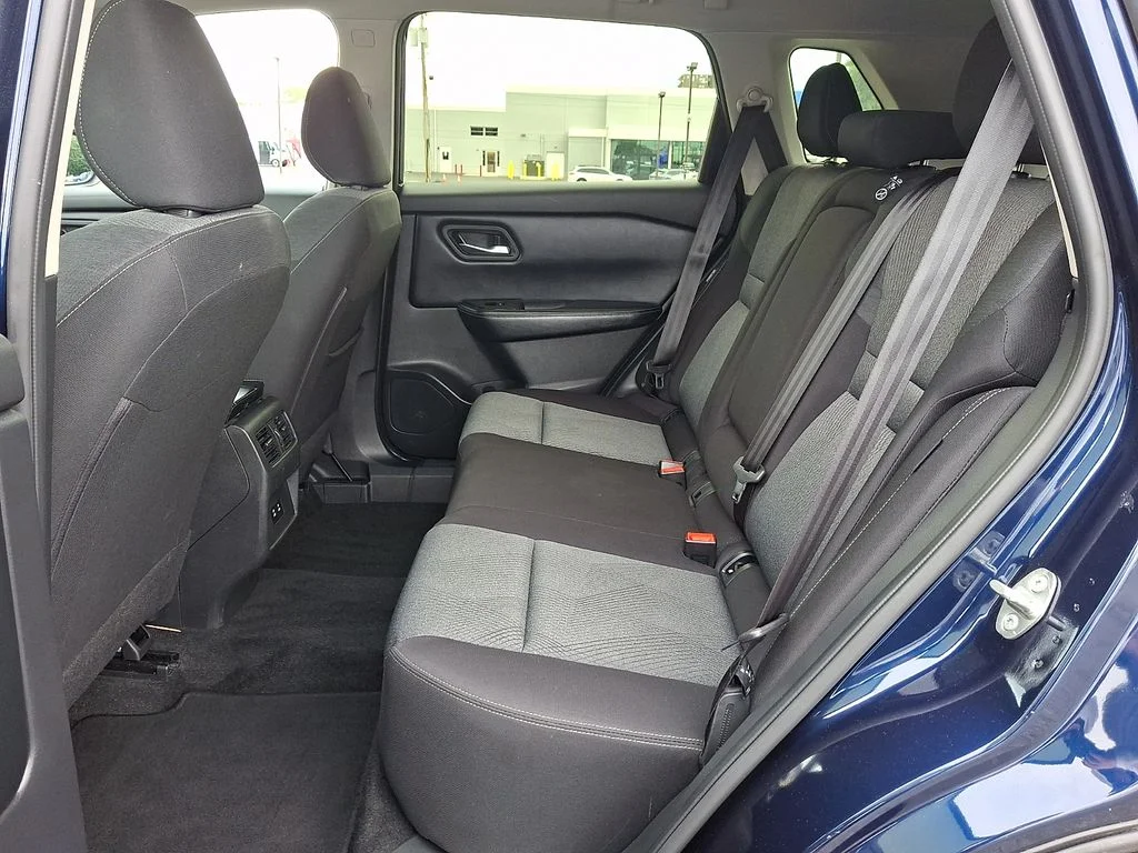Used 2025 Blue Nissan SV image 10
