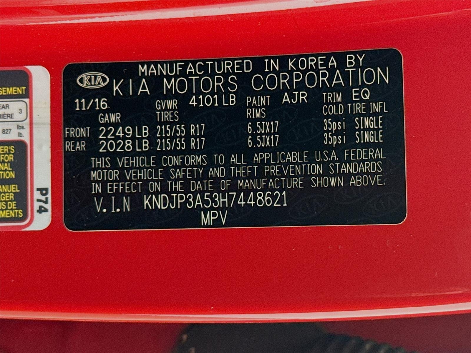 Used 2017 Inferno Red Kia + image 29