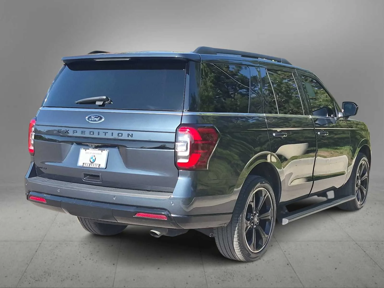 Used 2023 Stone Blue Metallic Ford Limited image 8