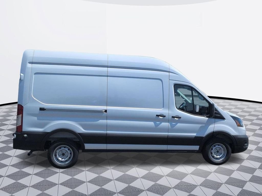 New 2026 Oxford White Ford Cargo Van image 36