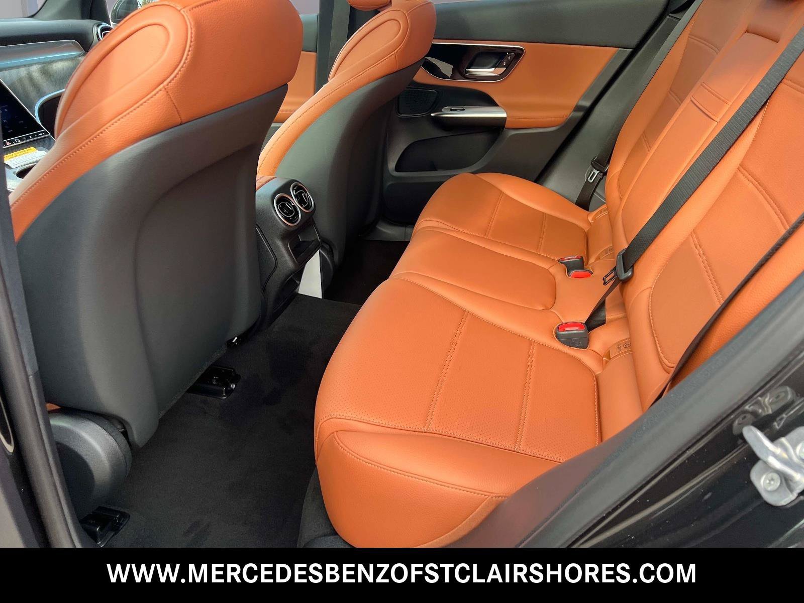 New 2027 Graphite Grey Metallic Mercedes-Benz GLC 300 image 12