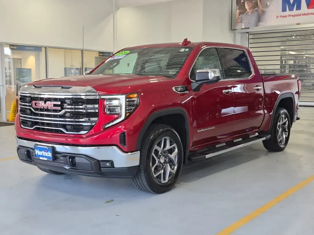 2025 GMC Sierra 1500 SLT