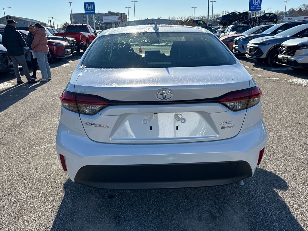 2026 Toyota Corolla XLE - Photo 6