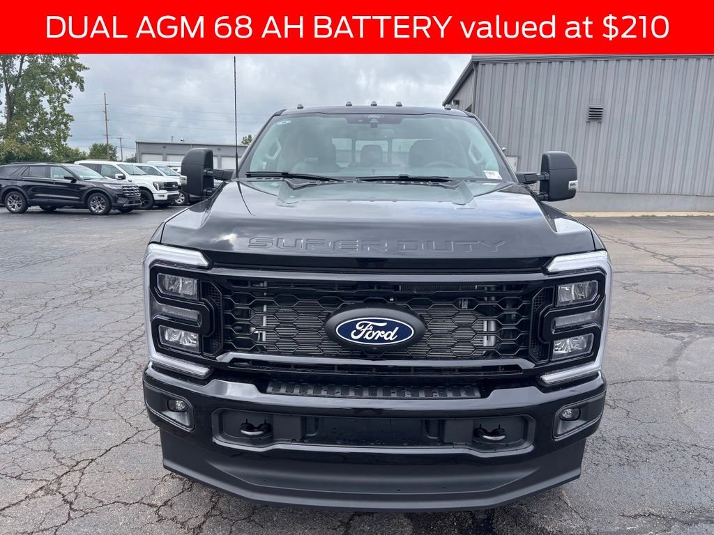 New 2027 Agate Black Metallic Ford F-350® XLT image 8
