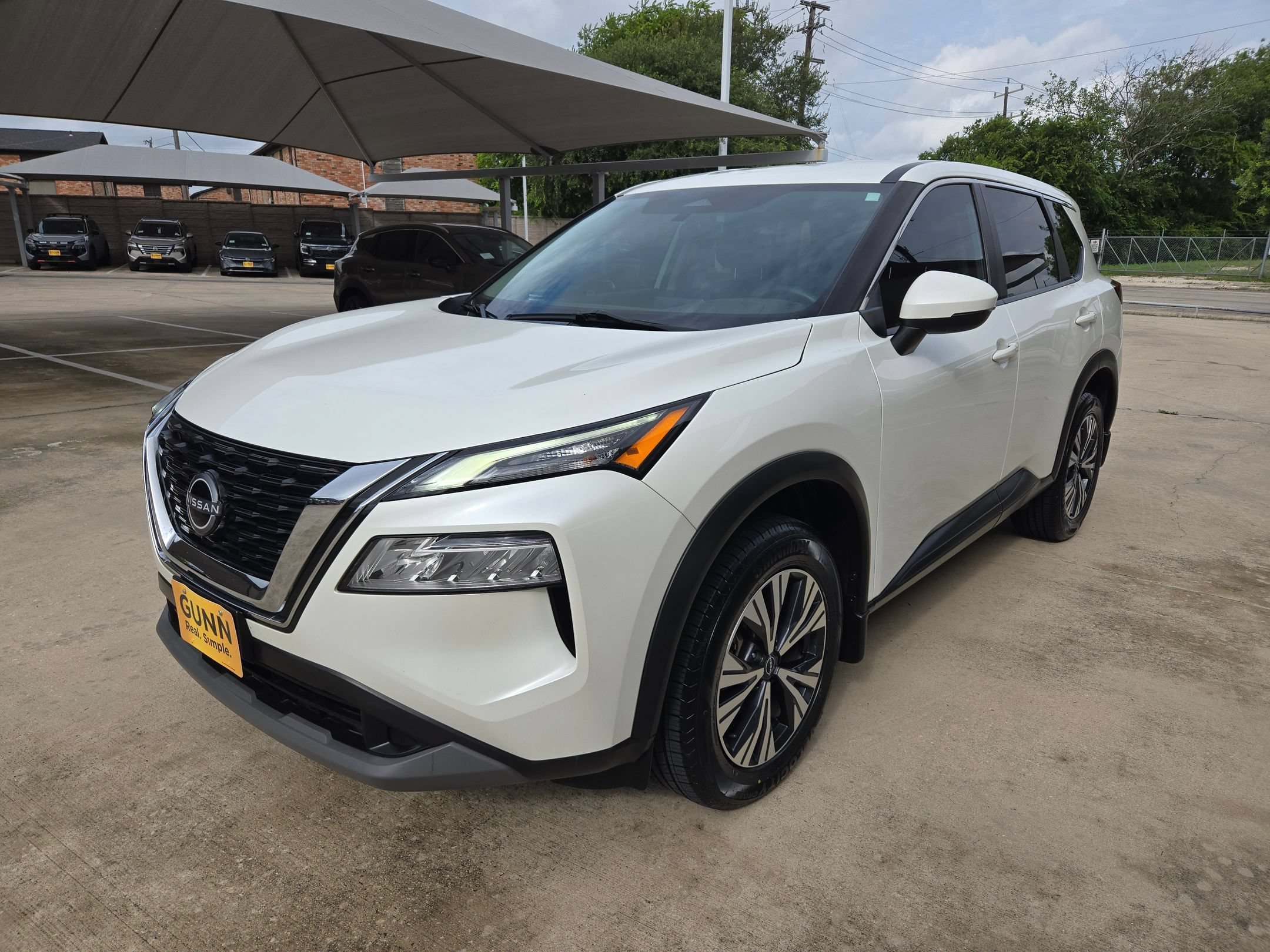 Used 2022 Pearl White Tricoat Nissan SV image 7