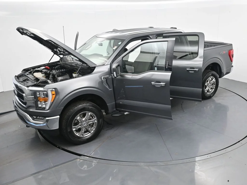 Used 2023 Gray Ford XLT image 38