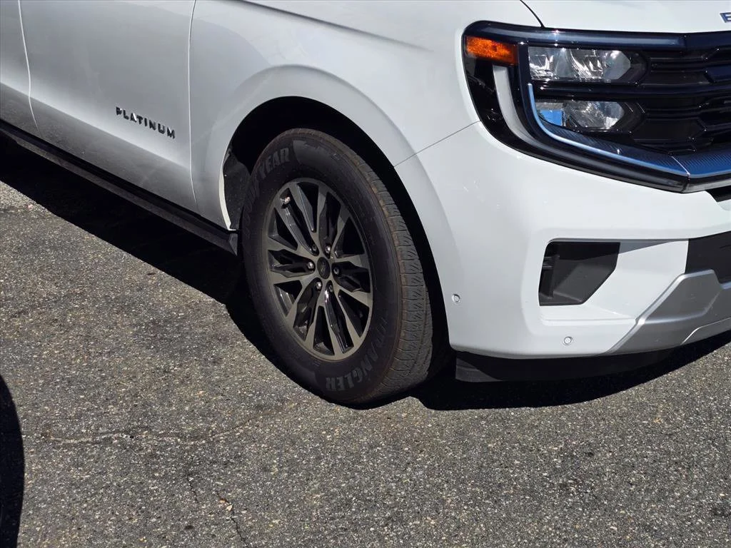 Used 2025 White Ford Platinum image 16