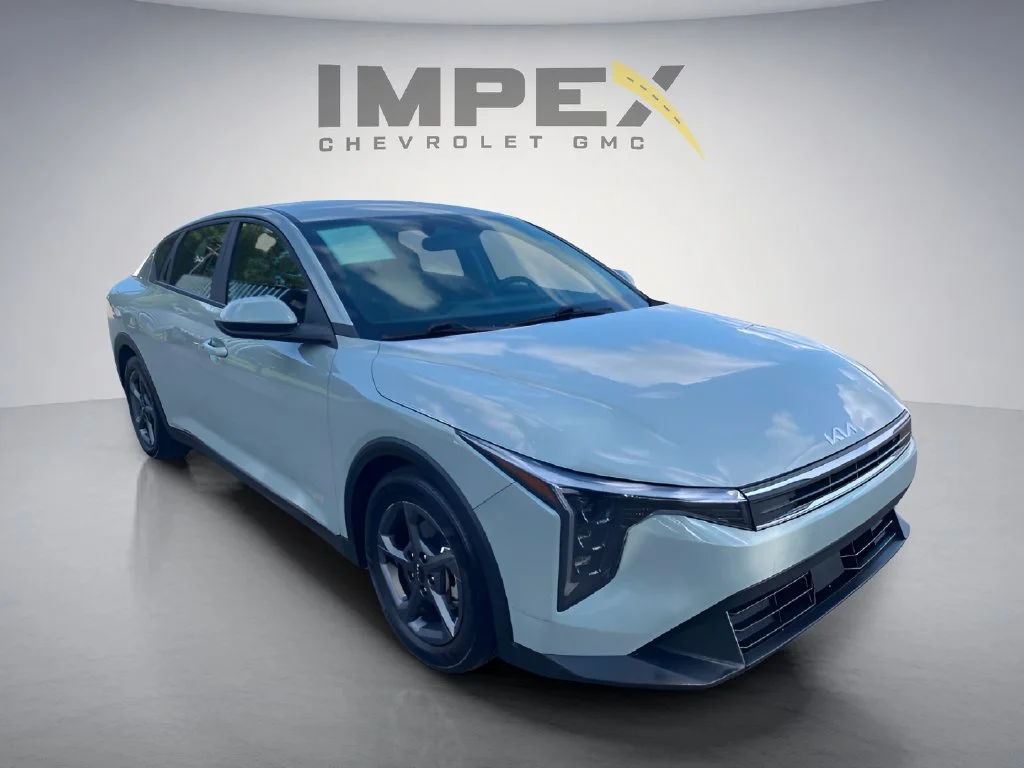 Used 2025 Gray Kia LXS image 7