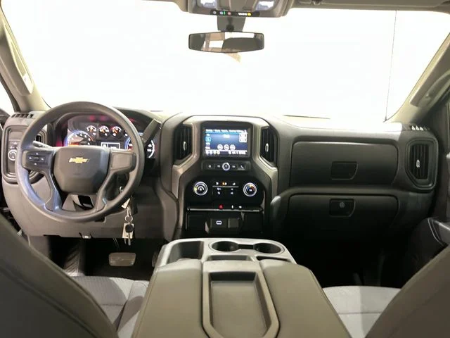 Used 2019 Gray Chevrolet Custom image 17