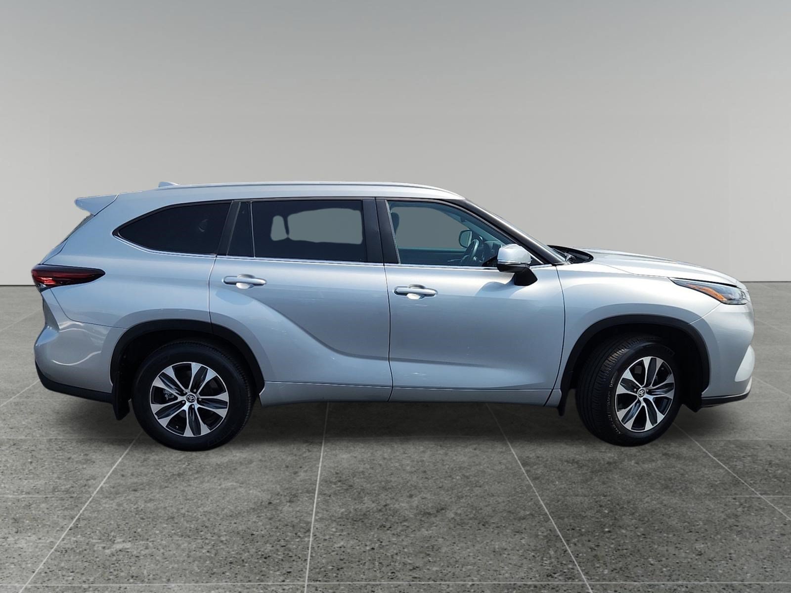 Certified Used 2025 Celestial Silver Metallic Toyota XLE image 8