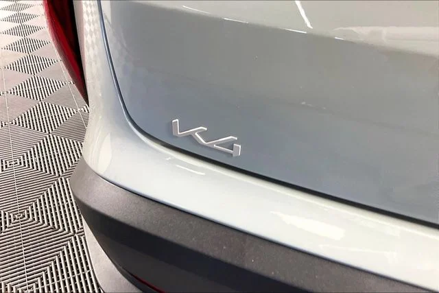 New 2026 Gray Kia LXS image 9