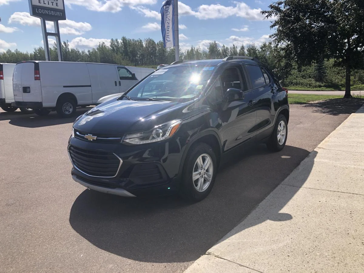 Used 2022 Blue Chevrolet Awd 4dr Lt image 5