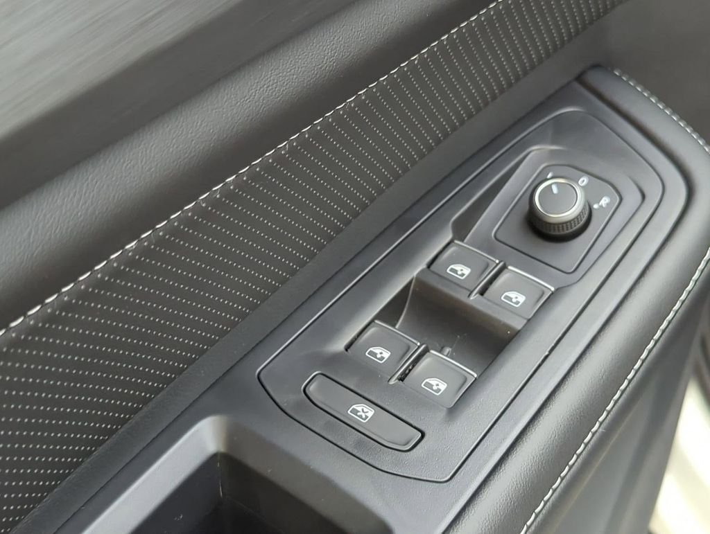 2026 Volkswagen Atlas Cross Sport SE - Photo 20