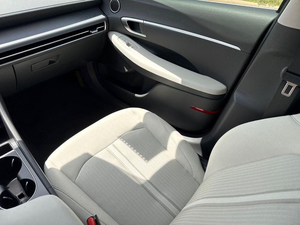 New 2026 White Hyundai SEL Sport image 14