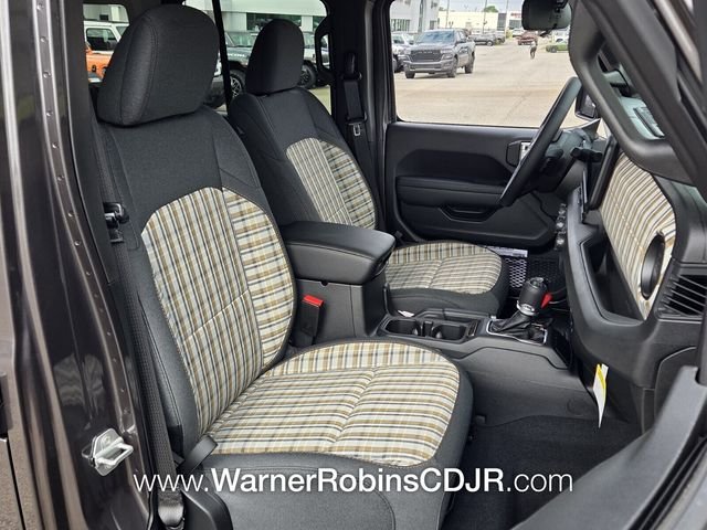 New 2026 Granite Crystal Metallic Clear-Coat Exterior Paint Jeep 85th Anniversary Edition image 14