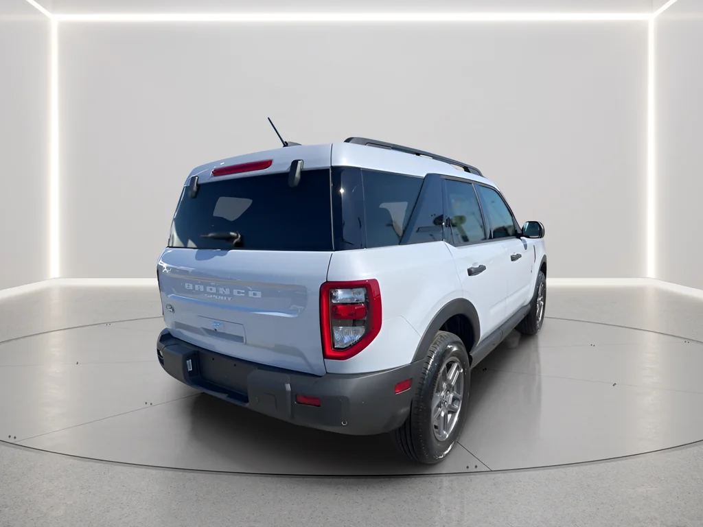 New 2026 Space White Metallic Ford Big Bend® image 5