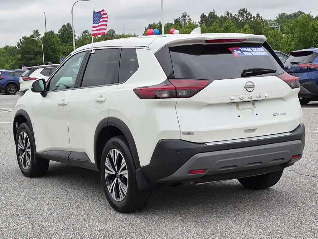 Certified Used 2023 Pearl White Tricoat Nissan SV image 4