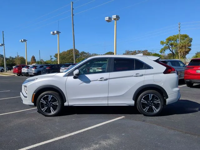 New 2026 White Mitsubishi SEL image 9