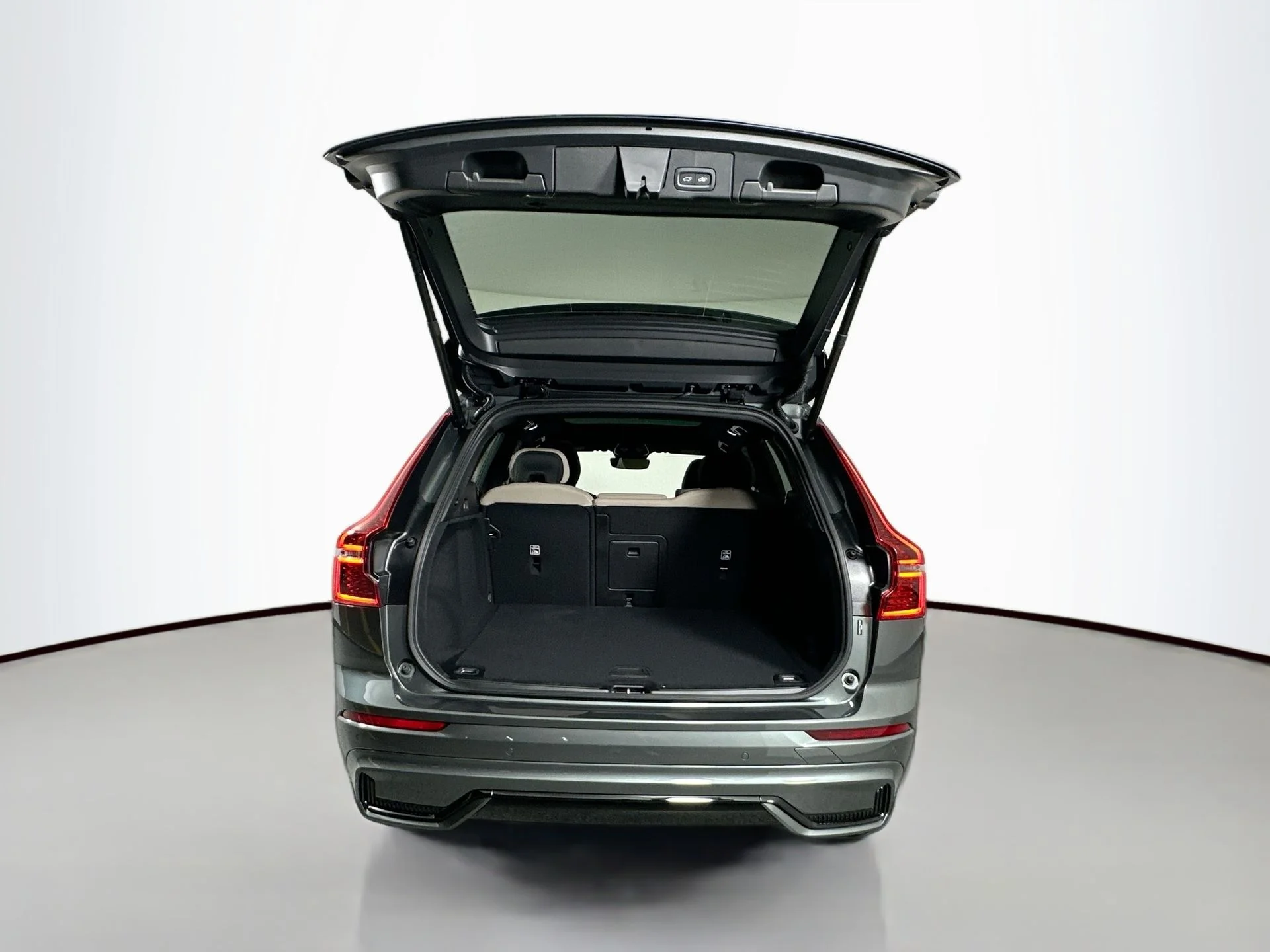 New 2026 Forest Lake Volvo Core image 26