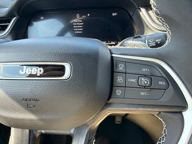 New 2026 Silver Zynith Exterior Paint Jeep Laredo image 20