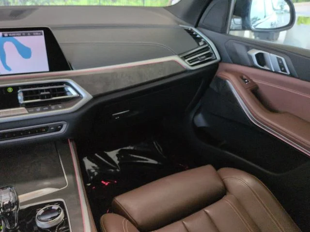 Used 2022 Green BMW xDrive40i image 17