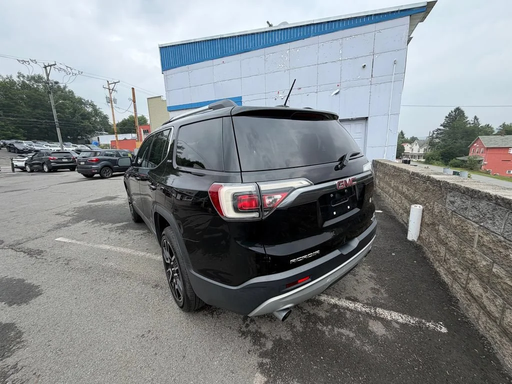 Used 2019 EBONY TWILIGHT METALLIC GMC SLE image 3