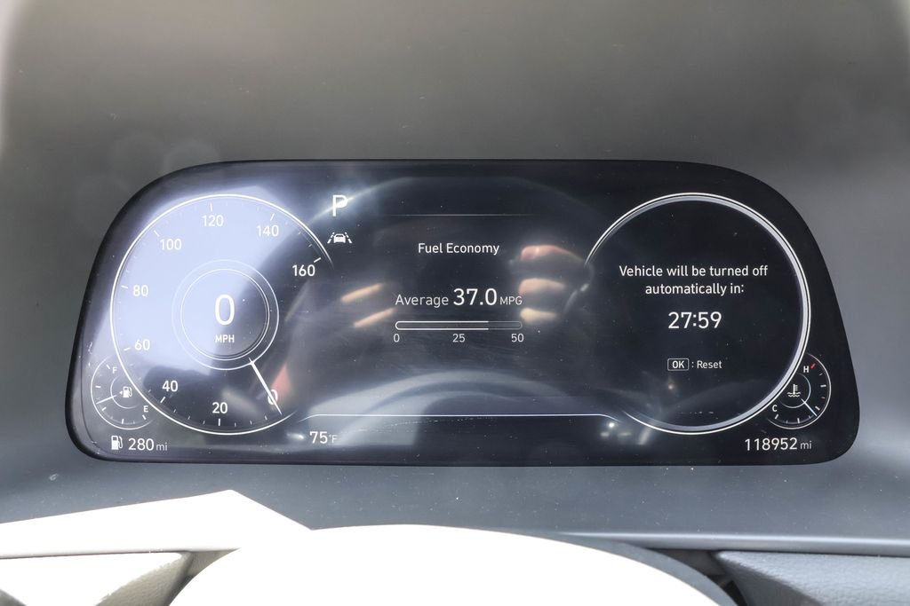 Used 2021 Black Hyundai SEL Plus image 20