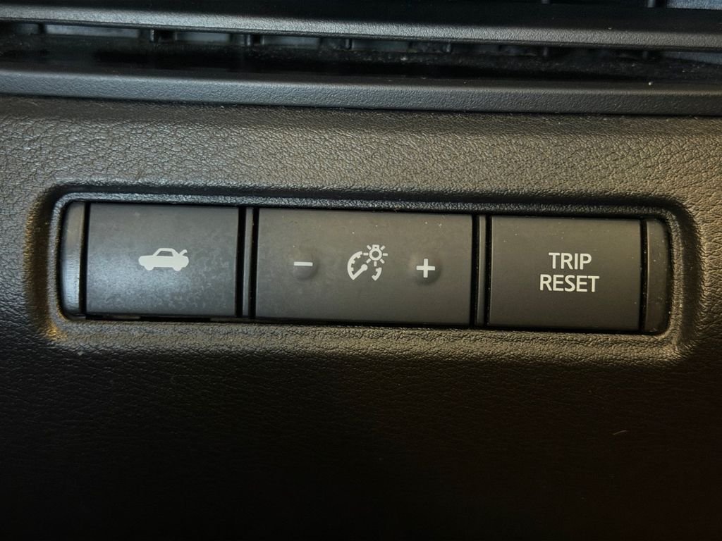 Used 2023 Gray Nissan 2.5 SV image 24