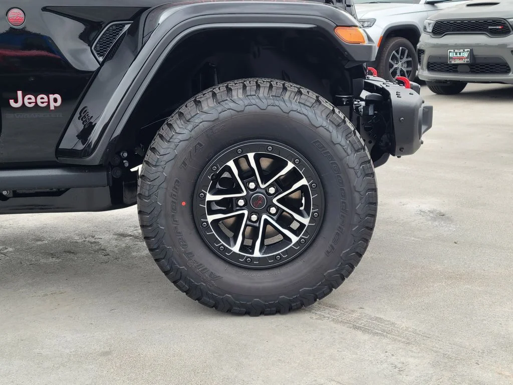 New 2026 Black Clearcoat Jeep Rubicon X image 23