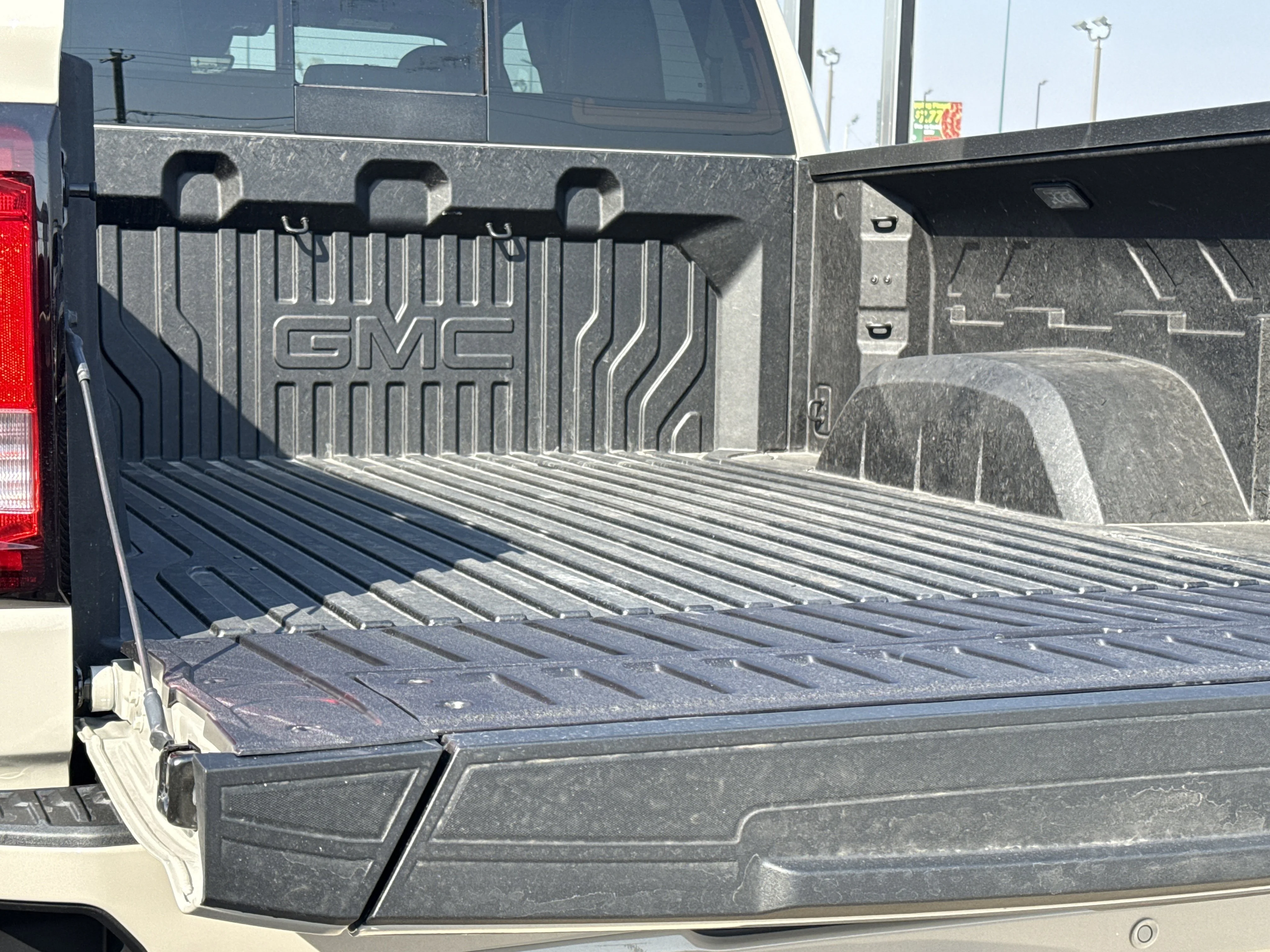 2026 GMC Sierra 1500 Denali - Photo 10