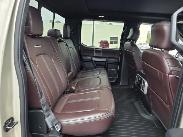 Used 2017 Oxford White Ford Platinum image 32