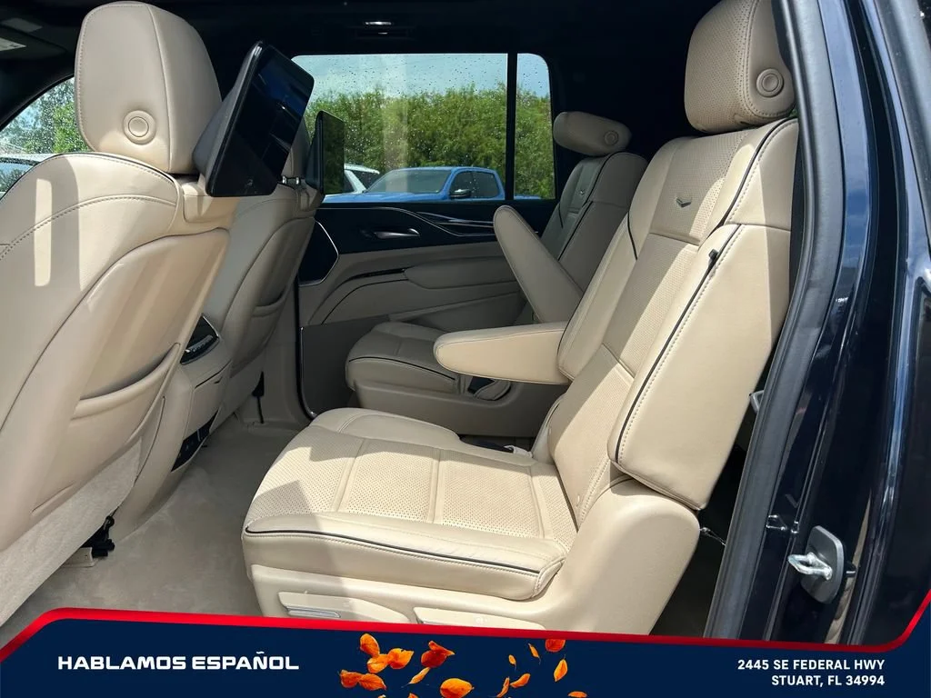Used 2021 DARK MOON BLUE METALLIC Cadillac Premium Luxury image 11