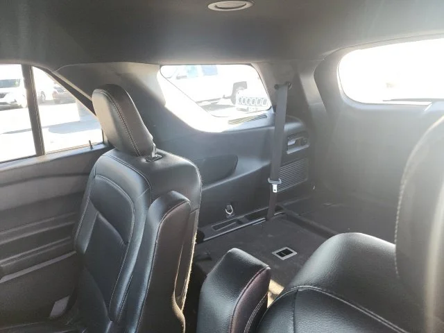 Used 2020 Black Ford XLT image 11
